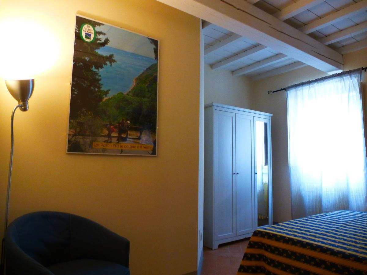 Casa Ezelina Appartamenti Pesaro Zewnętrze zdjęcie